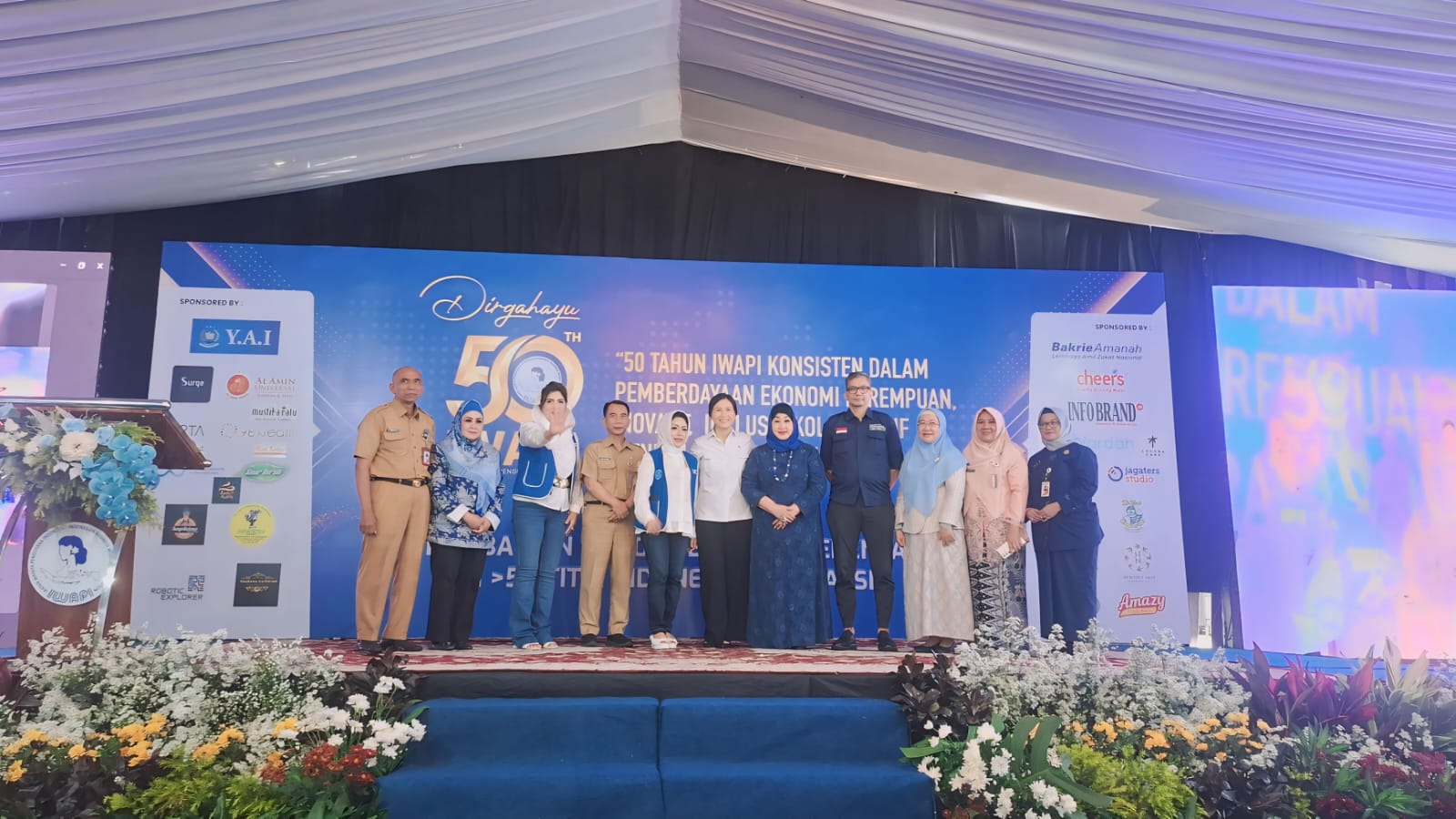 Menghadiri Dirgahayu IWAPI ke 50 Tahun Menghadiri Dirgahayu IWAPI ke 50 Tahun